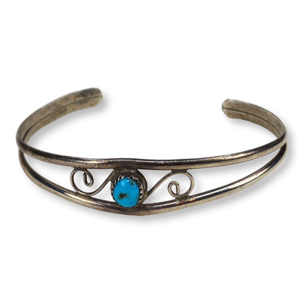 Vintage Southwestern Native American Navajo Sterling Turquoise Cuff Bracelet